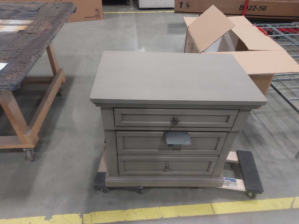 Lettner Nightstand - Gallery Image 5